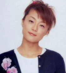 Юми Какадзу